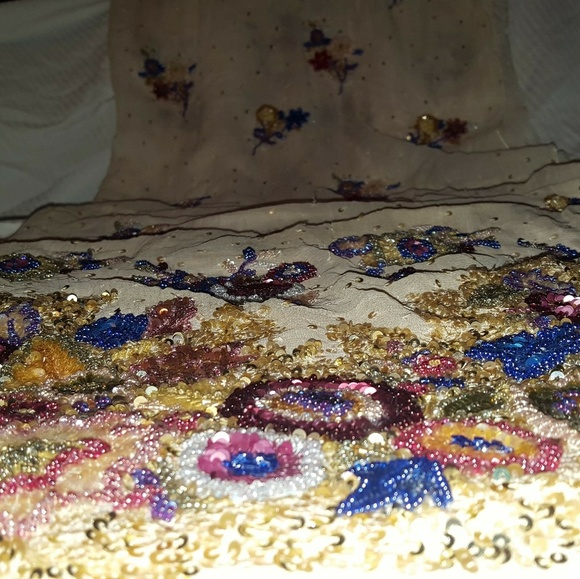 VERY VINTAGE Handmade Beaded Shawl - Picture 3 of 8